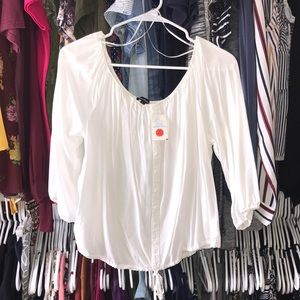 🆕off the shoulder top🆕